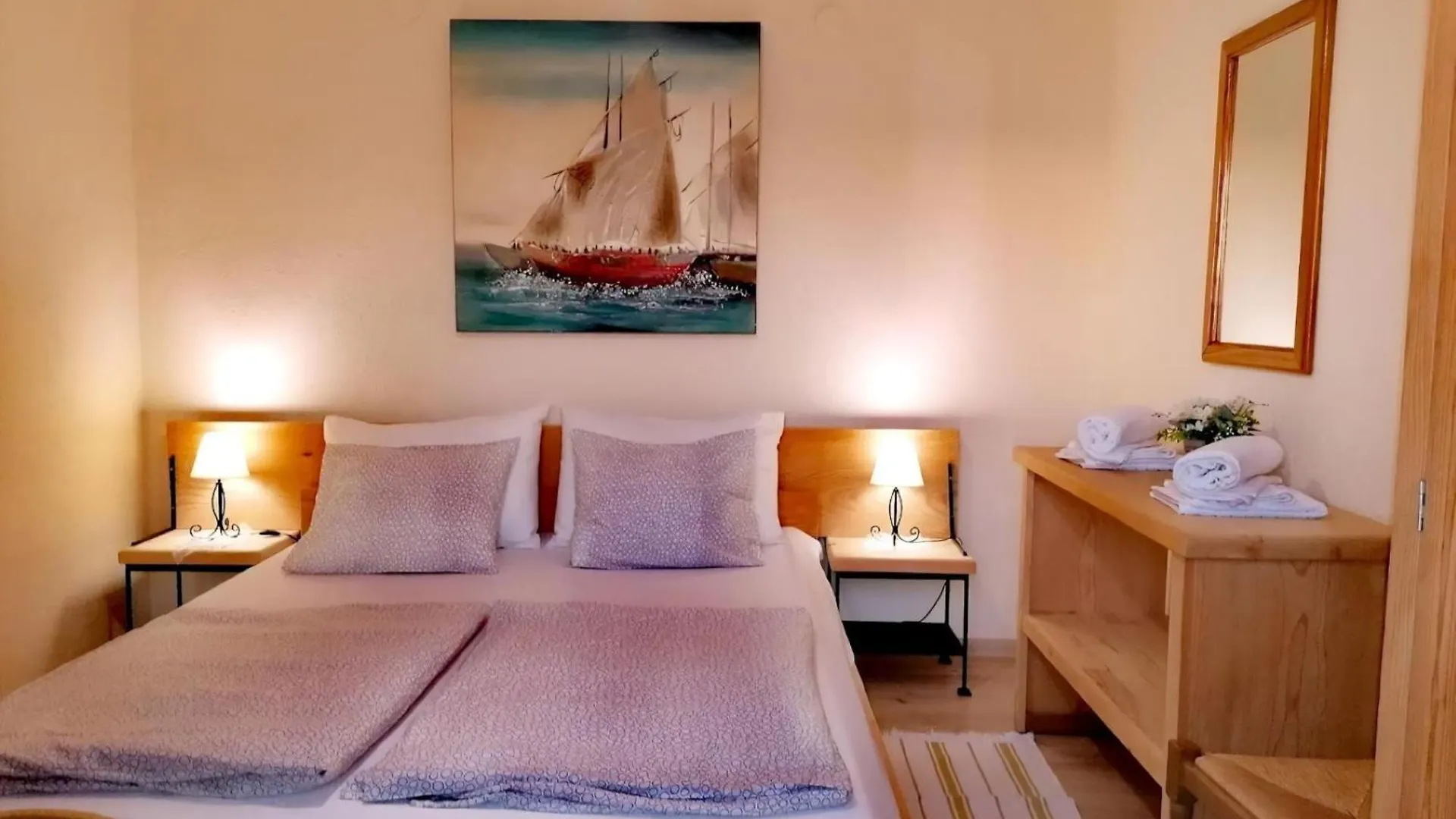 Apartment Fuer Zwei Erwachsene Und Zwei Kinder Sibinj Krmpotski Croatia